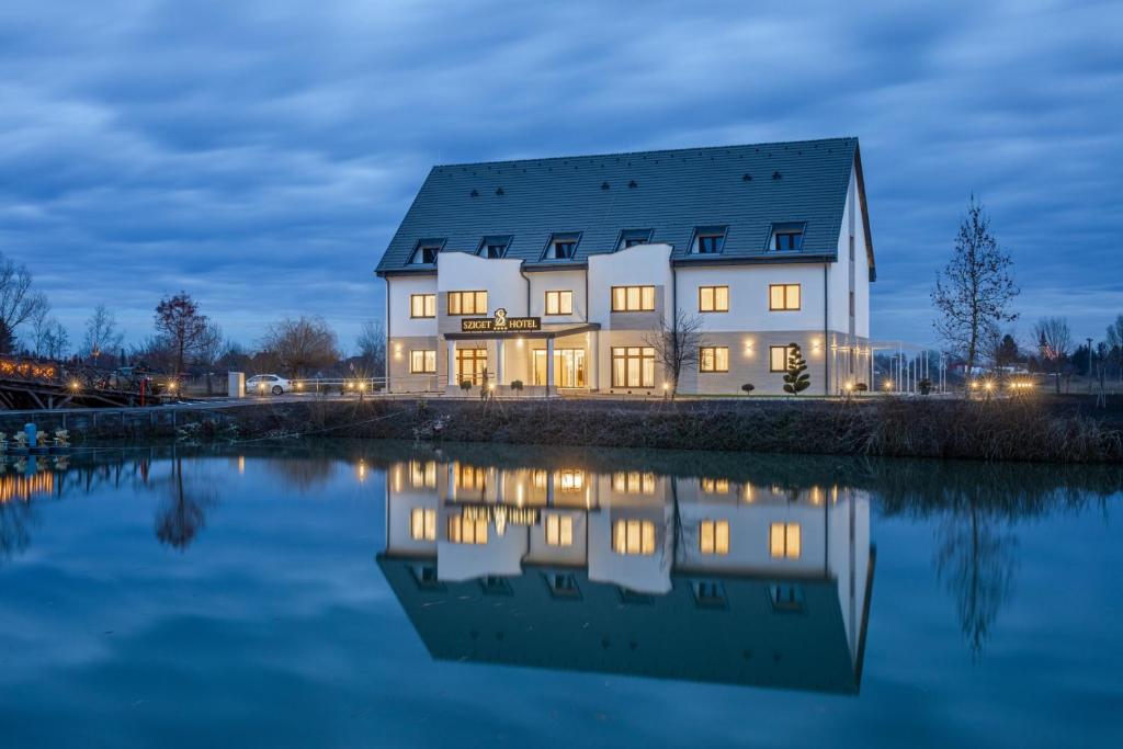 Sziget Hotel - Resim 13