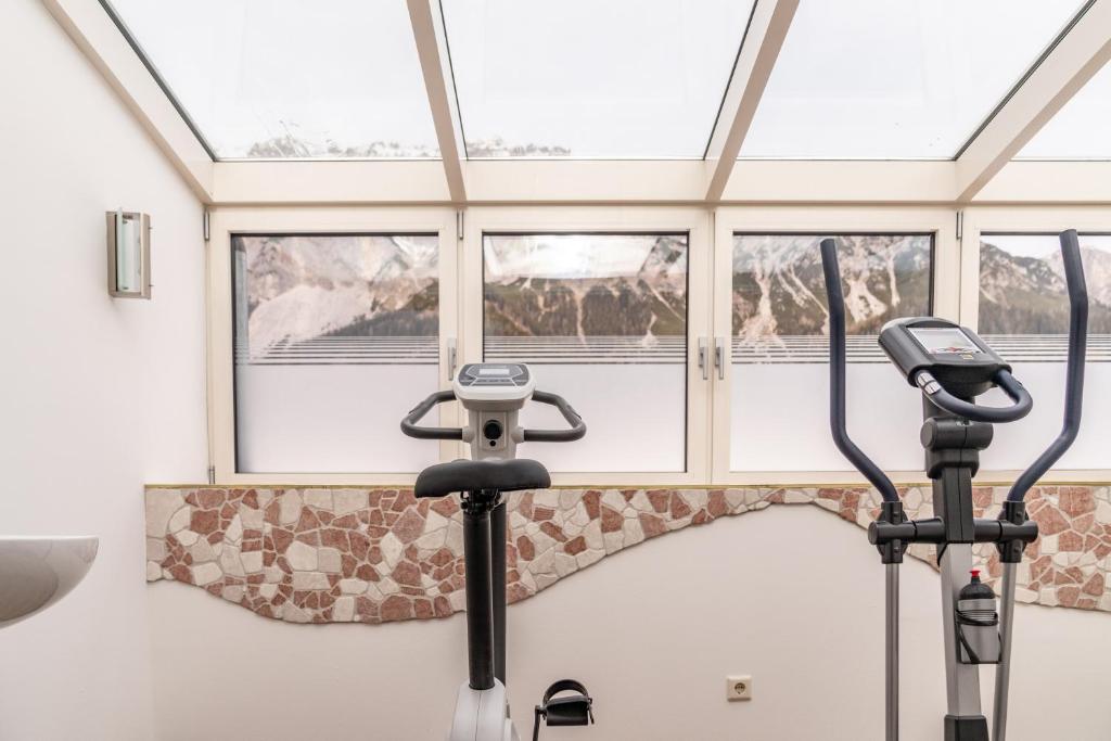 Posilňovňa alebo fitness centrum v ubytovaní Aktivhotel Pehab