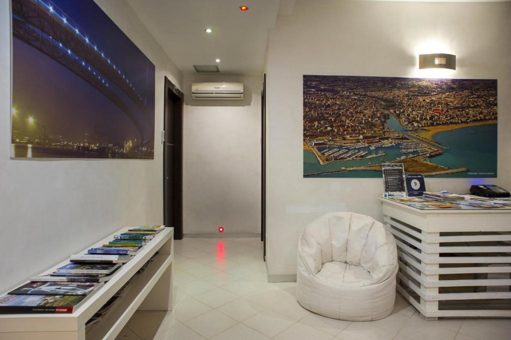 TV a/nebo společenská místnost v ubytování Bella Pescara B&B