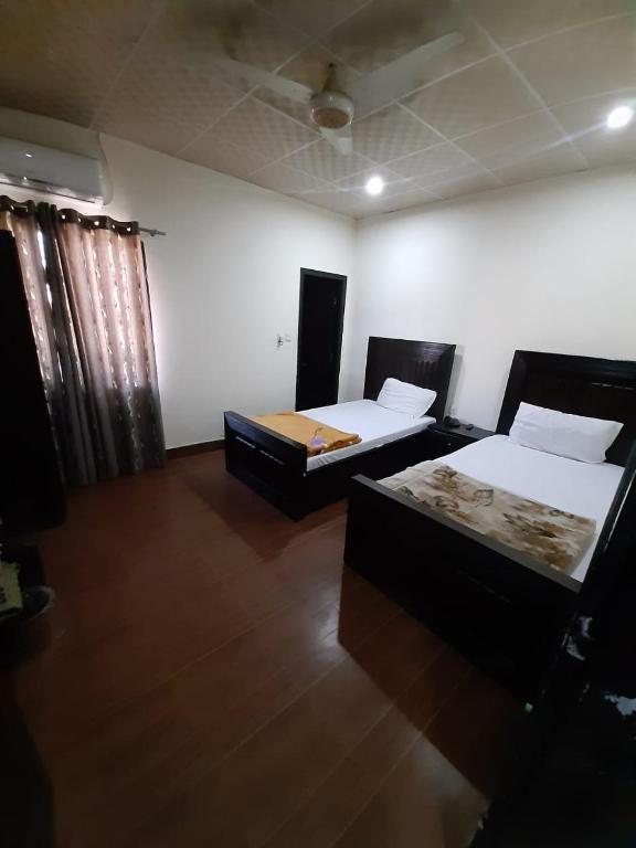 Hotels Inn Multan Laxen Inn Multan Hotels Pakistan - 预算双人间