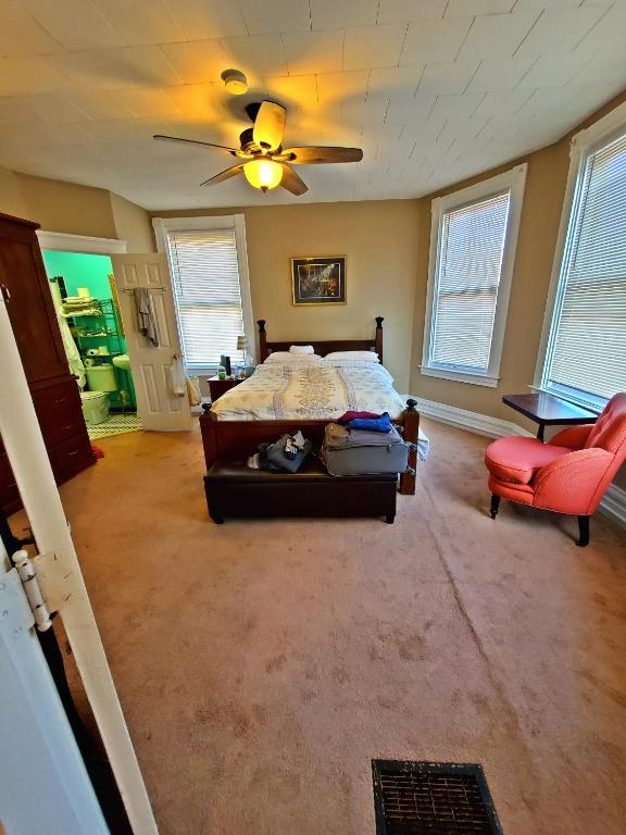 Point Breeze Guest House - Deluxe Junior Suite