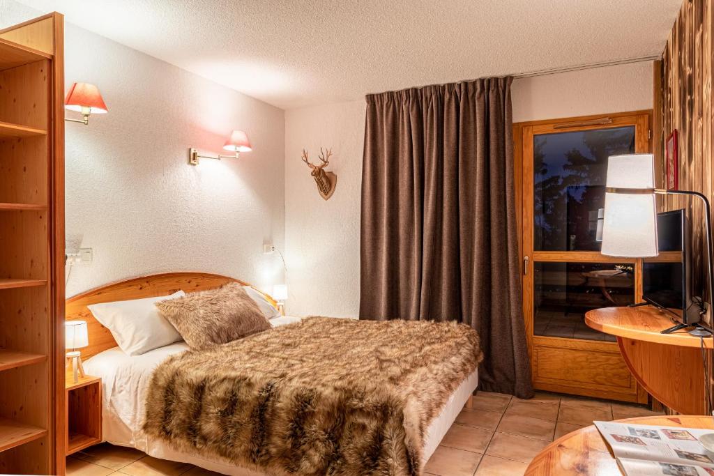 Hotel L'Ecrin des Neiges - Queen Room