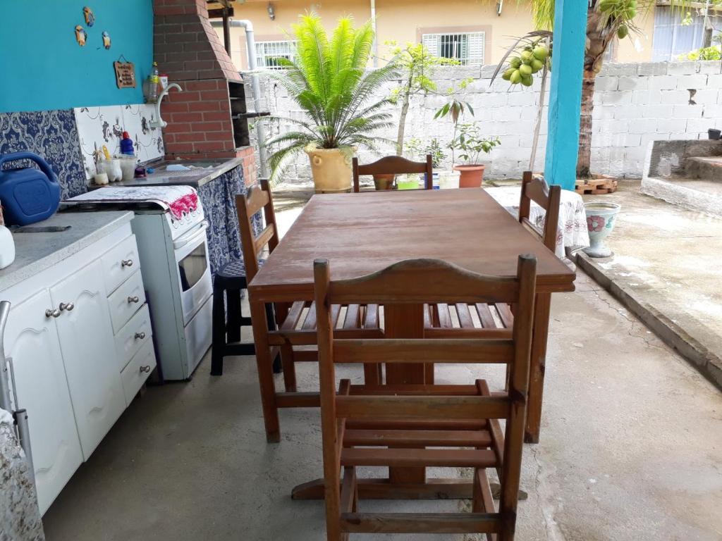  Casa no litoral com piscina.