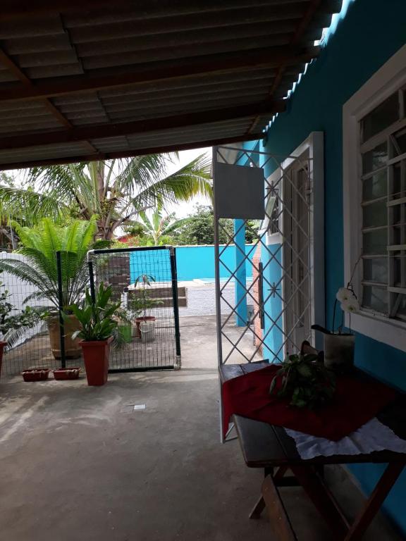  Casa no litoral com piscina.