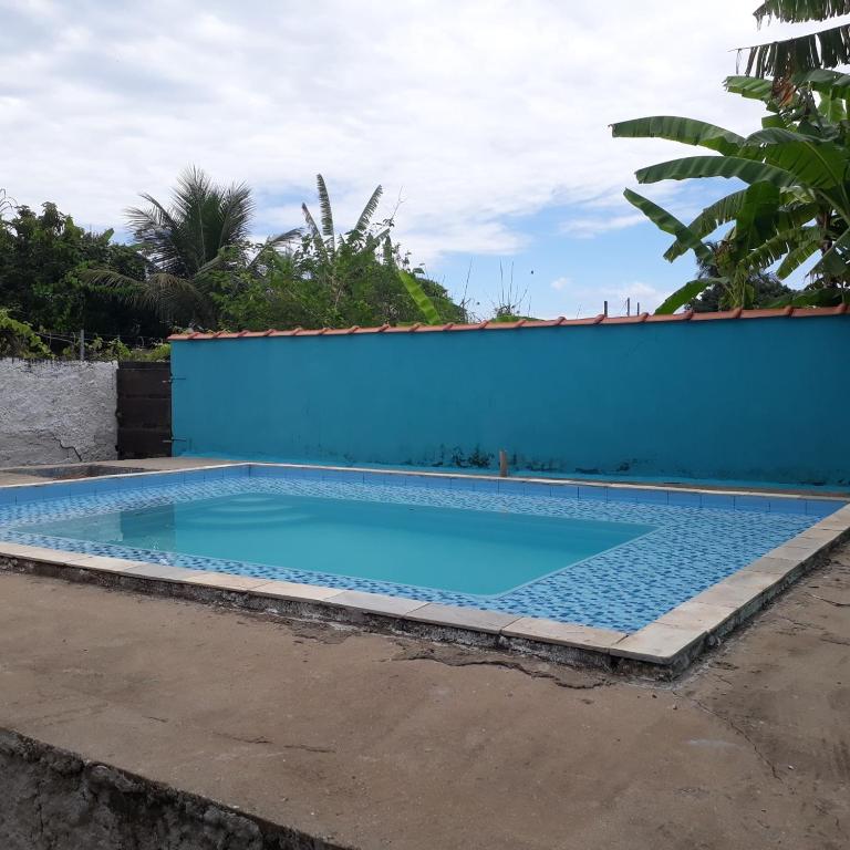  Casa no litoral com piscina.