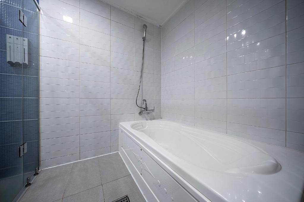 Koupelna v ubytování Hotel Cullinan Yongin