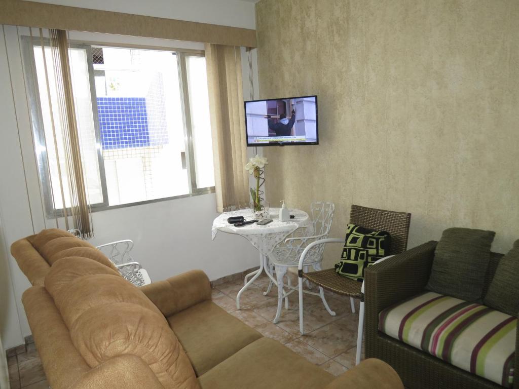  Apto Canto do Forte - Praia Grande - Local Privilegiado - 100 metros da Praia