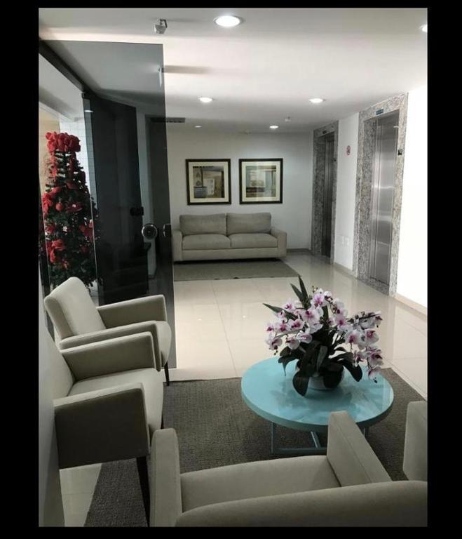  Apartamento ponta verde