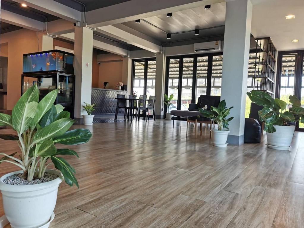 J2 Residence Chiang Rai - Resim 7