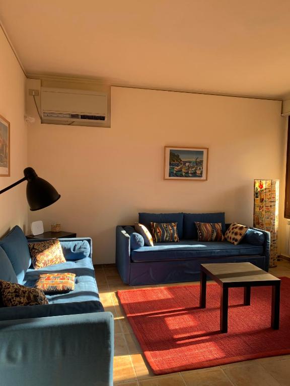 A seating area at ARTISTICO - Artistic flat in front of GUGGENHEIM COLLECTION