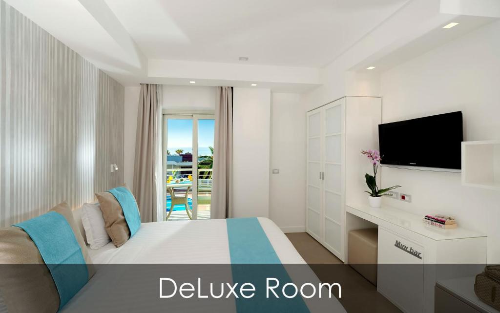 Hotel Olimpico - Habitación De Lujo (2 Adultos + 1 Niño)