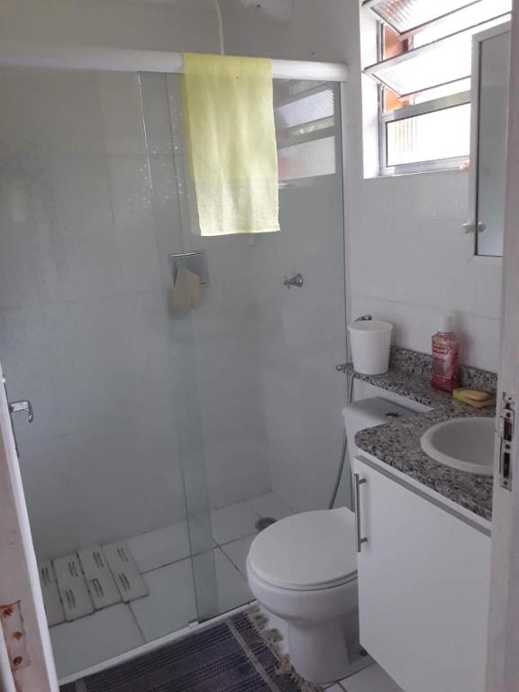  APTO EM UBATUBA - CONDOMÍNIO FECHADO COM PISCINA