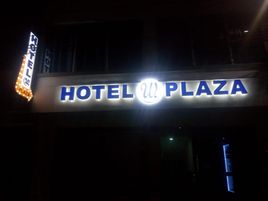 Hotel W Plaza