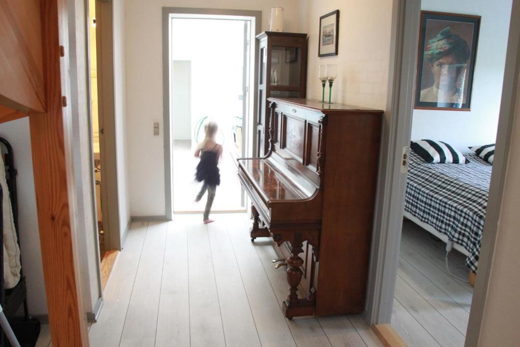 Postel nebo postele na pokoji v ubytování Rolsø Retreat