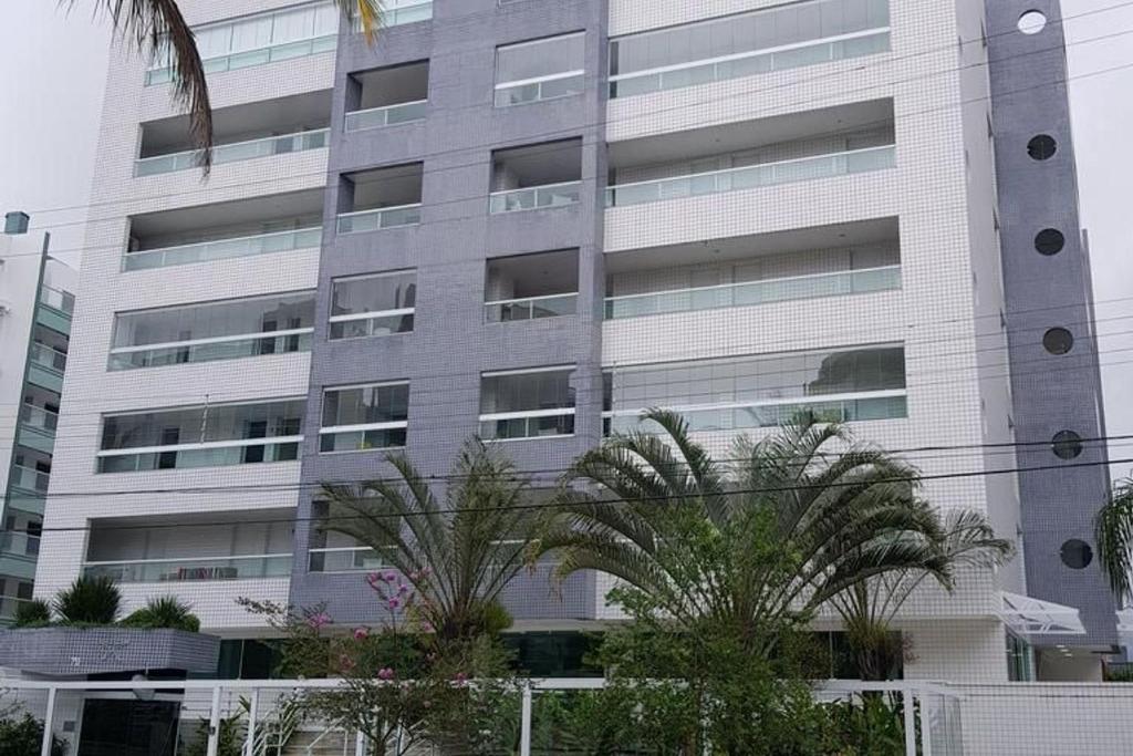  Condomínio Edifício Itapanhau