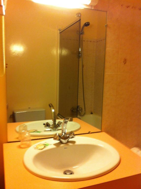 Les Pastels - Twin Room Met Eigen Badkamer