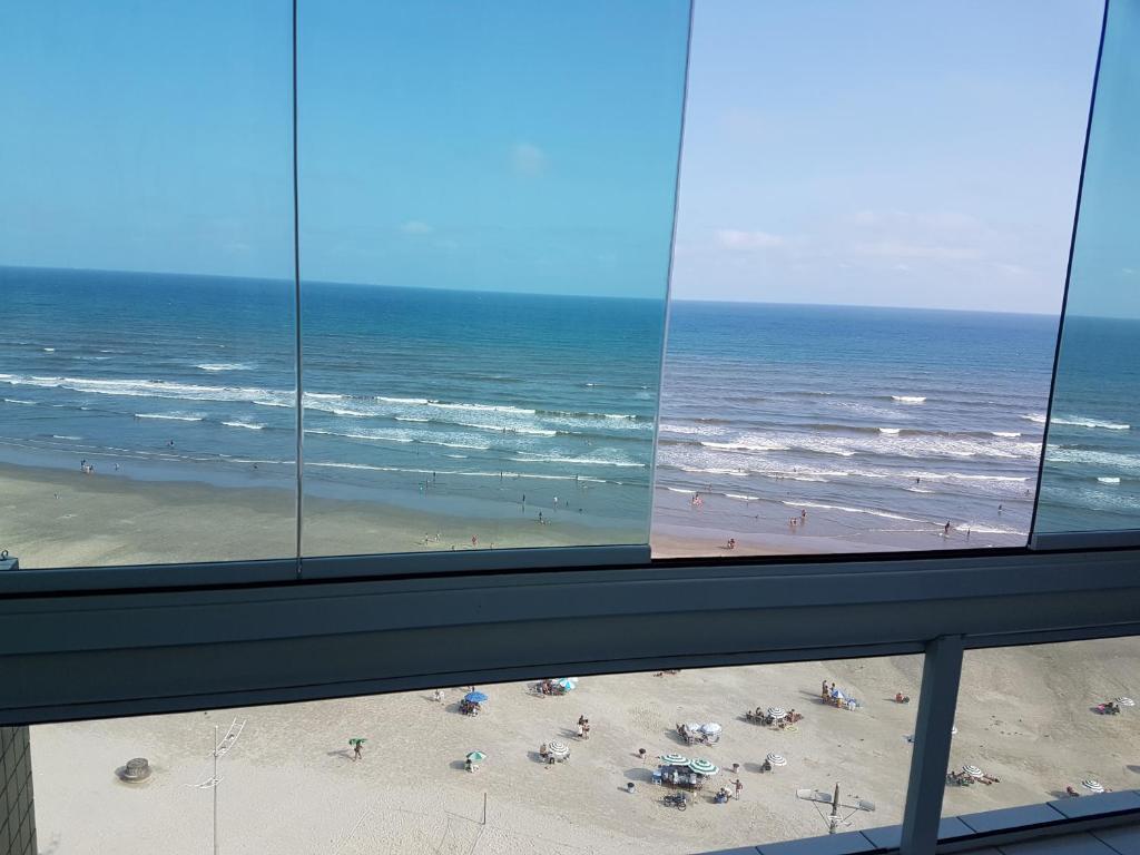  Pedacinho do céu - Frente ao Mar +Varanda Gourmet