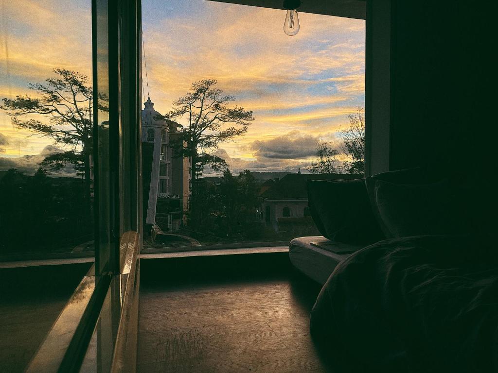 The Balcony BnB - 12