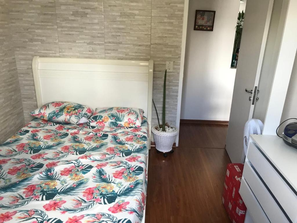  Apto. próx. à R. Augusta