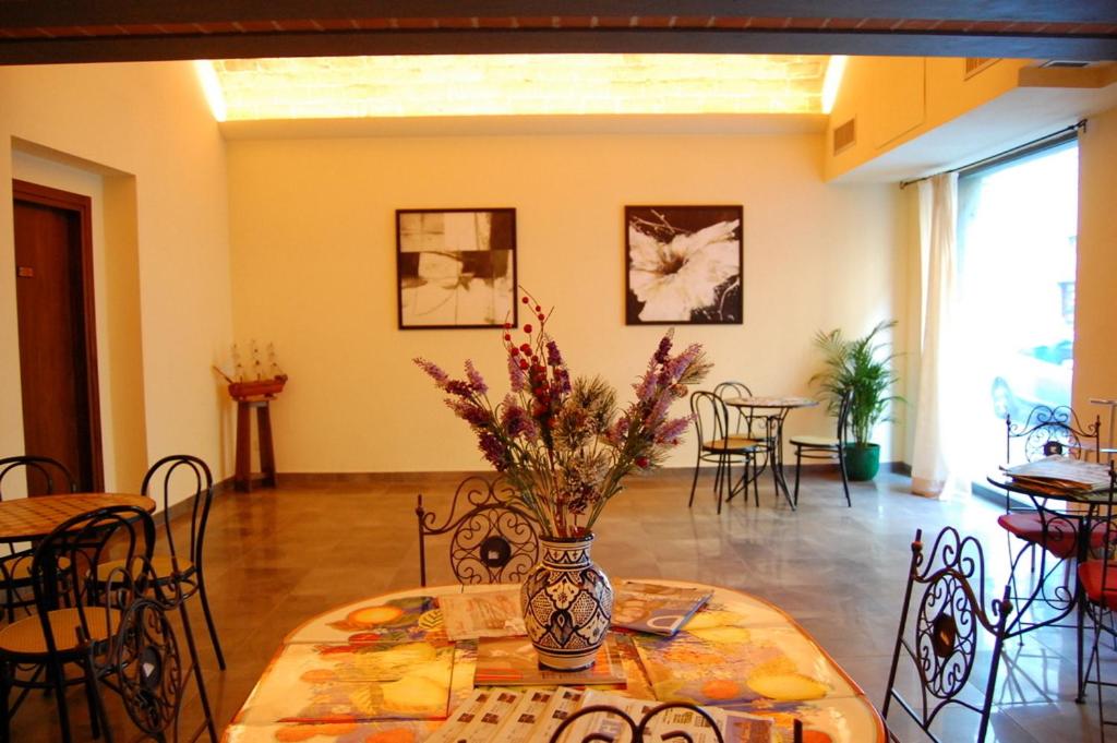 Hotel Eden - Resim 7