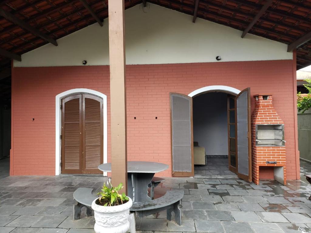  Casa em Itanhaem próximo a Praia