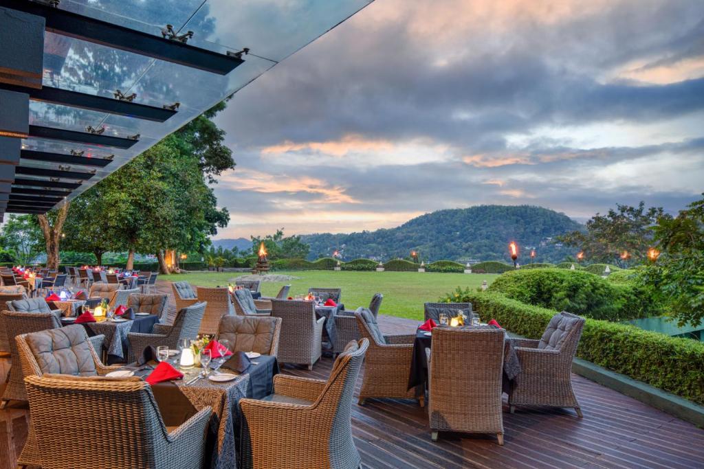 Earl's Regency Hotel, Kandy – Updated 2024 Prices