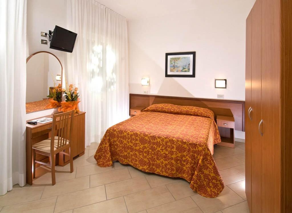 Foto de la galería de Hotel Tura en Bellaria-Igea Marina