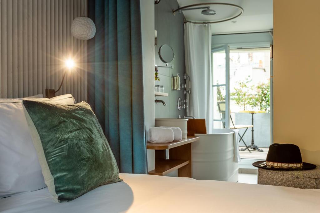 
Double Room with Terrace
