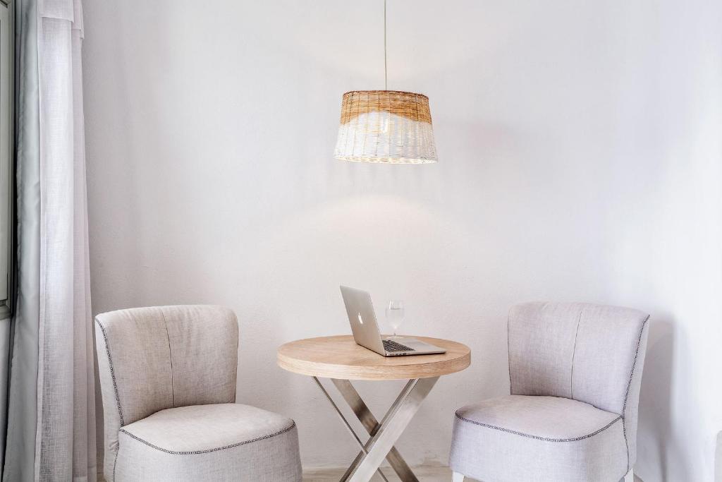 Charisma Suites - 13