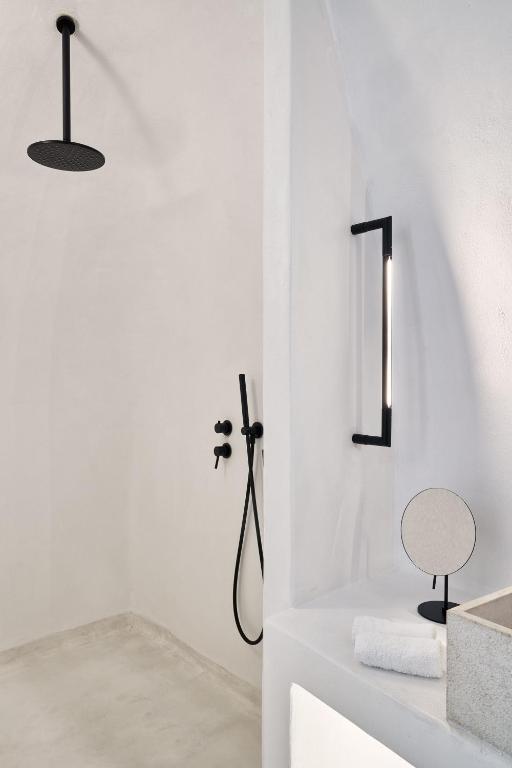 Charisma Suites - 18