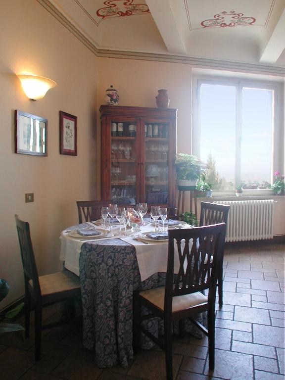 Restaurace v ubytování Albergo Il Giglio