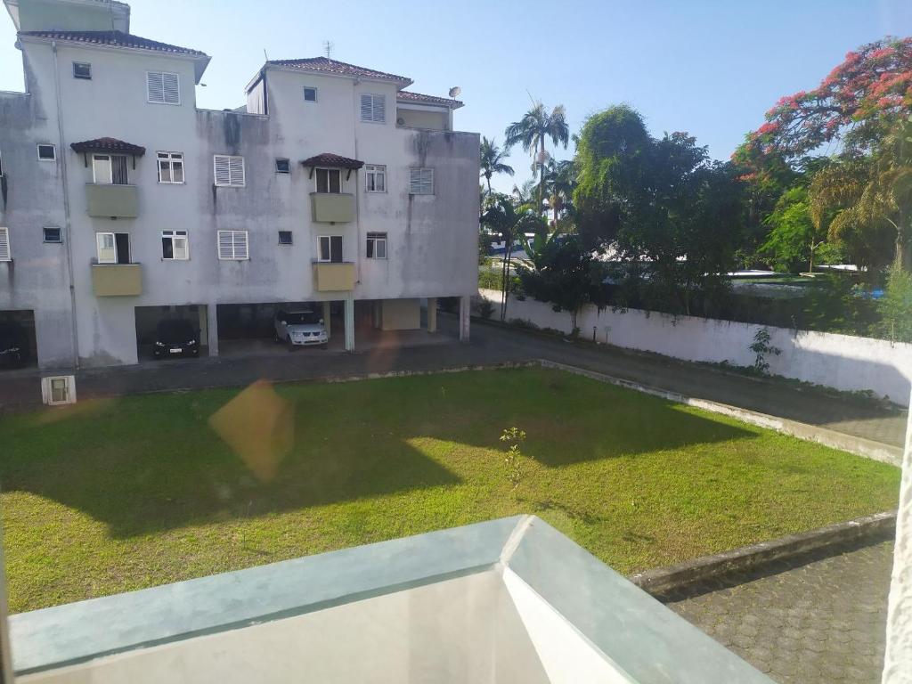  Village Ubatuba pé na areia