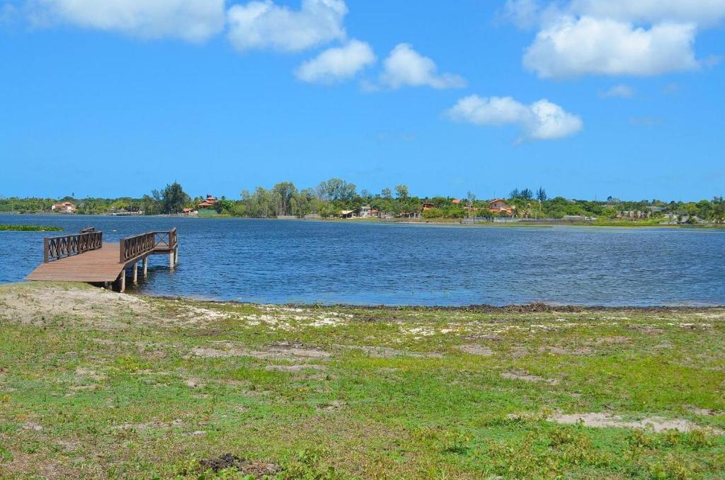  Catu Lake Residence