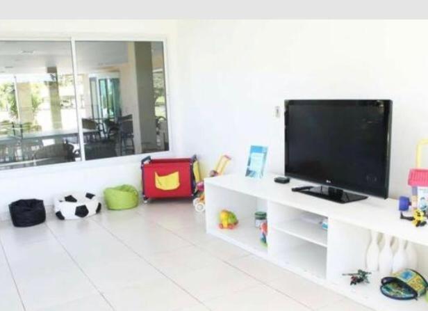  Catu Lake Residence