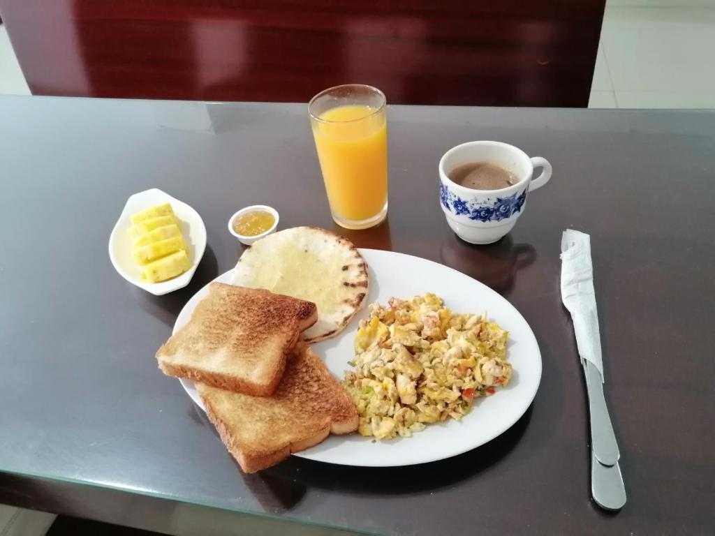 Jídlo v hotelu nebo okolí
