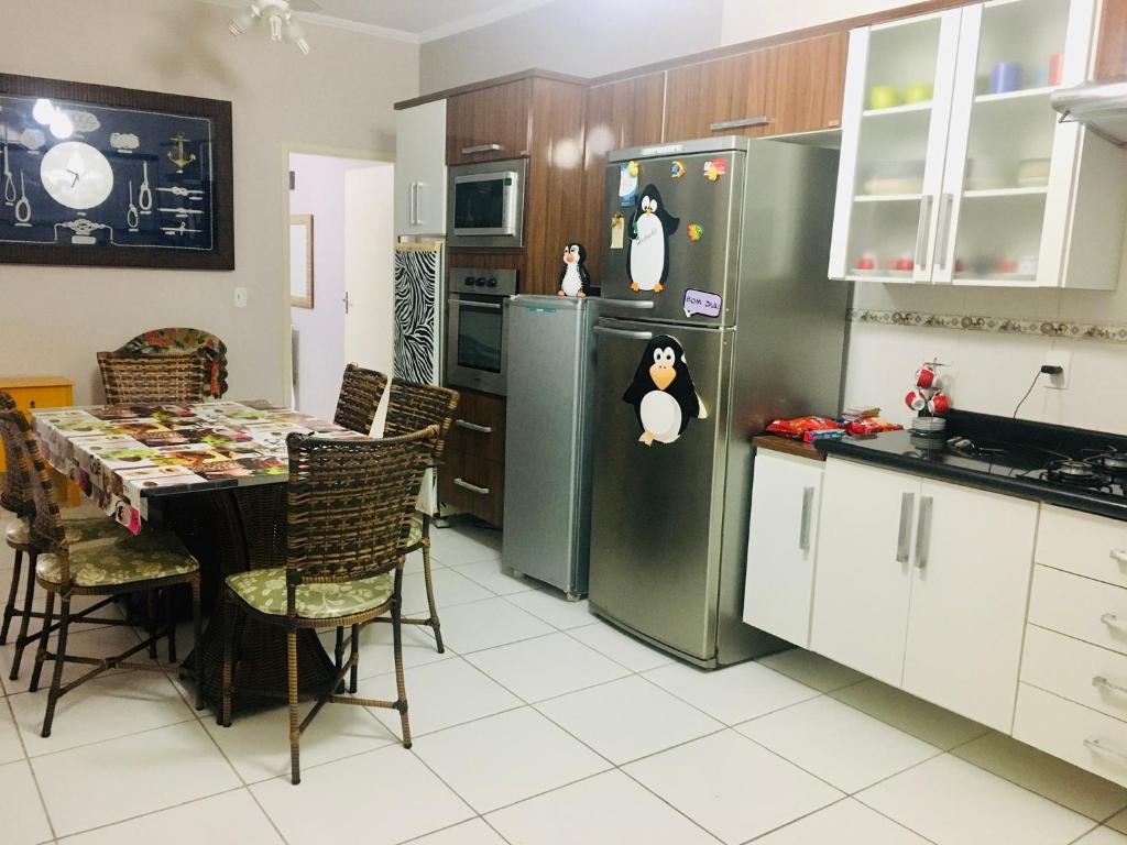  APARTAMENTO/CASA - ILHA COMPRIDA/SP até 10 pessoas