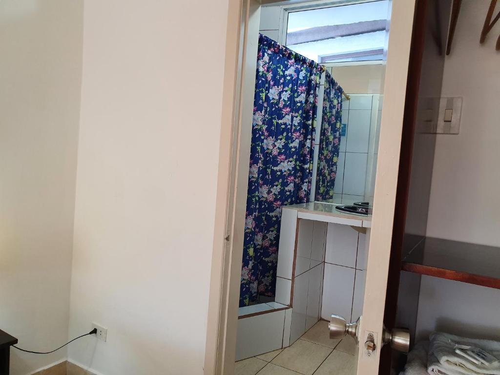Koupelna v ubytování Hostal Cerro Azul