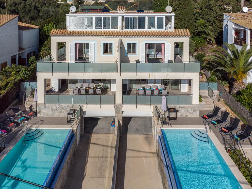 The swimming pool at or close to Adosado Bellavista B By homevillas360