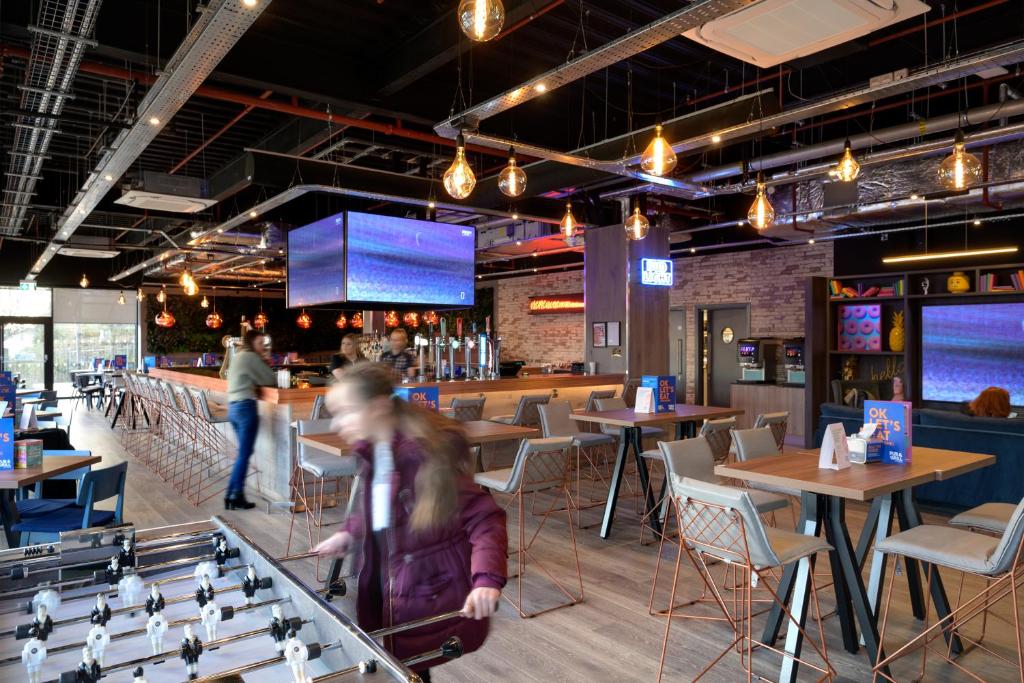 Village Hotel Southampton Eastleigh - Resim 5