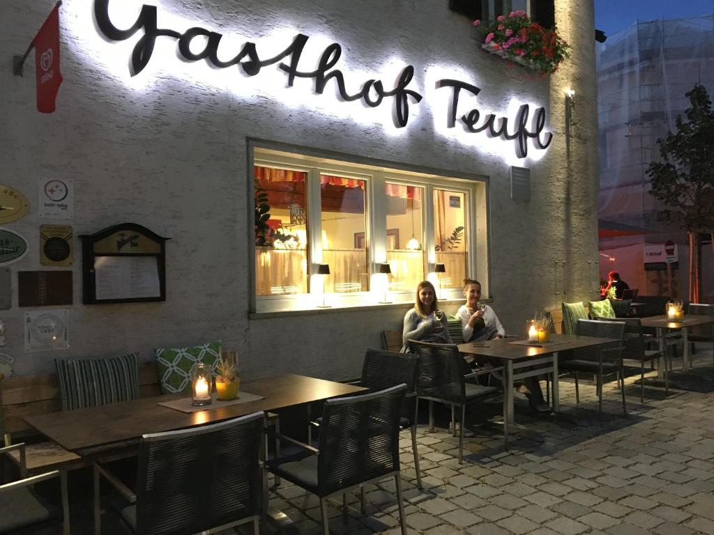 Restaurace v ubytování Gasthof Teufl