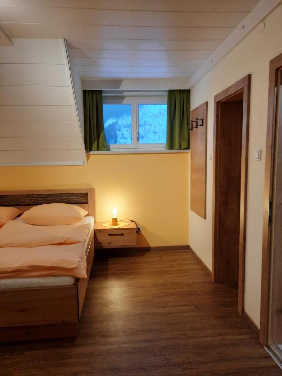 Postelja oz. postelje v sobi nastanitve Gasthof-Pension Stieber