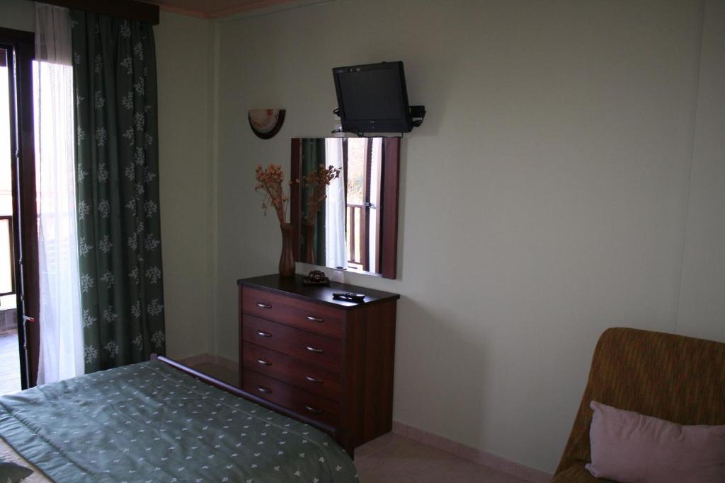 Dionysus Apartments & Suites - 11