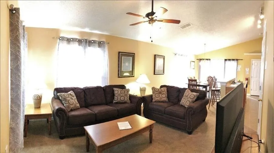 10 Sonja House, Davenport, United States