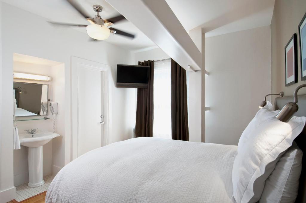 Herbert Hotel - Standard Queen Room