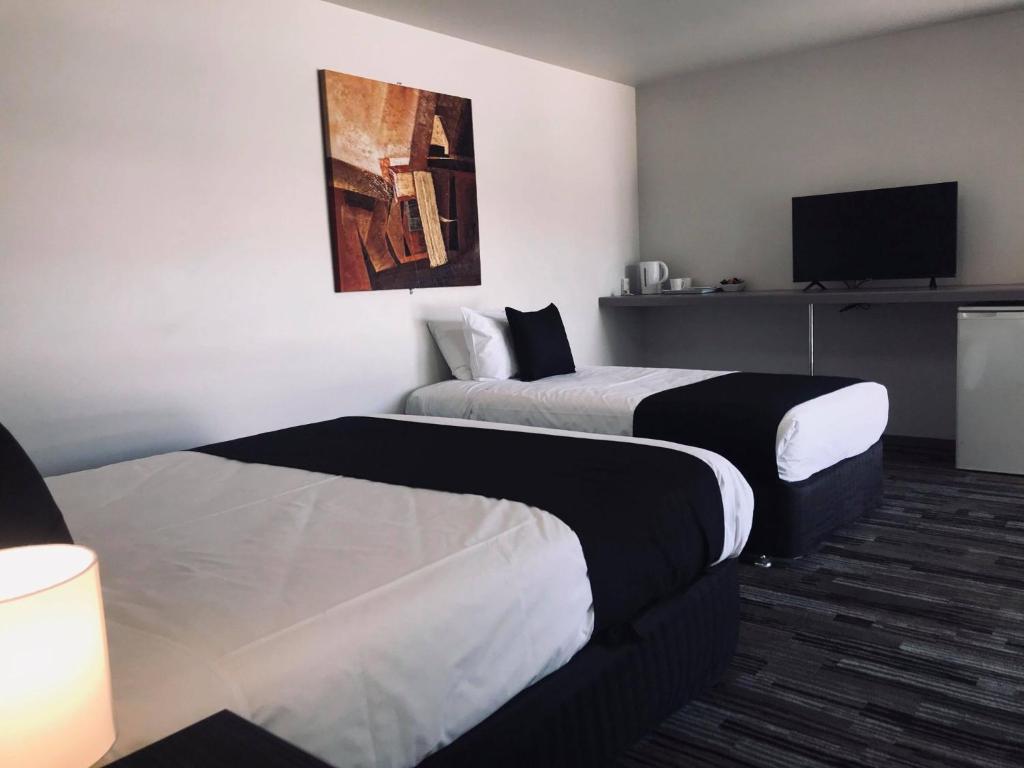 Guiding Star Motel & Hotel photo