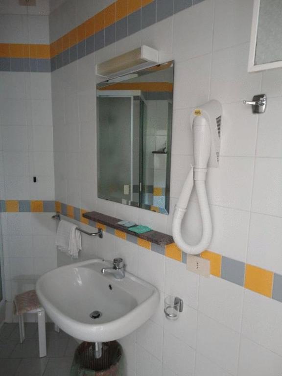 Koupelna v ubytování Hotel Candia