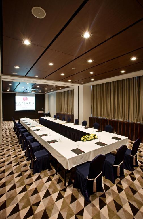 Konferenční prostory v ubytování Ramada Plaza by Wyndham Suwon