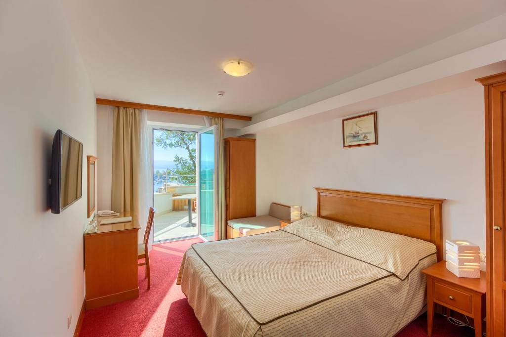 Hotel Villa Dvor - Executive Double Room With Balcony And Sea View