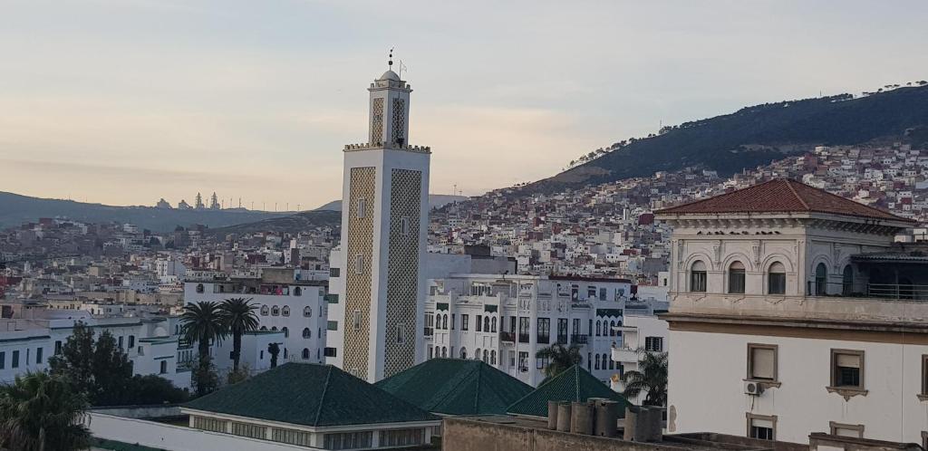 Üldine mäevaade või majutusasutusest Al Mandari Hôtel Tétouan pildistatud vaade