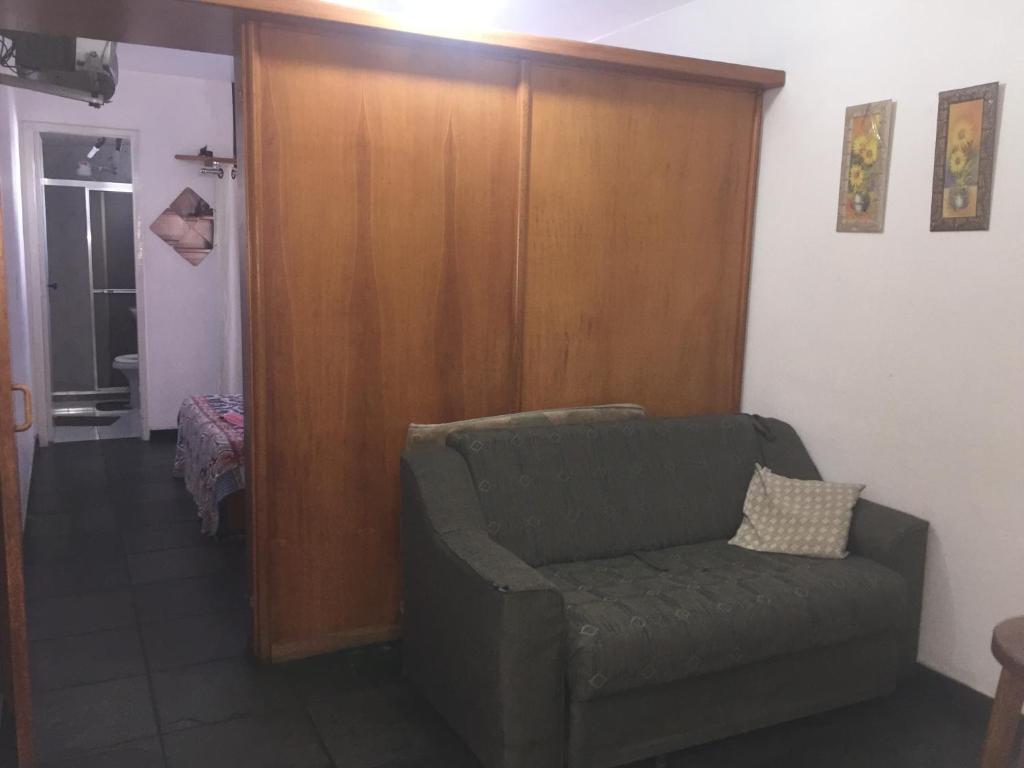  Temporada quarto e sala varanda Ótima Localização Nobre